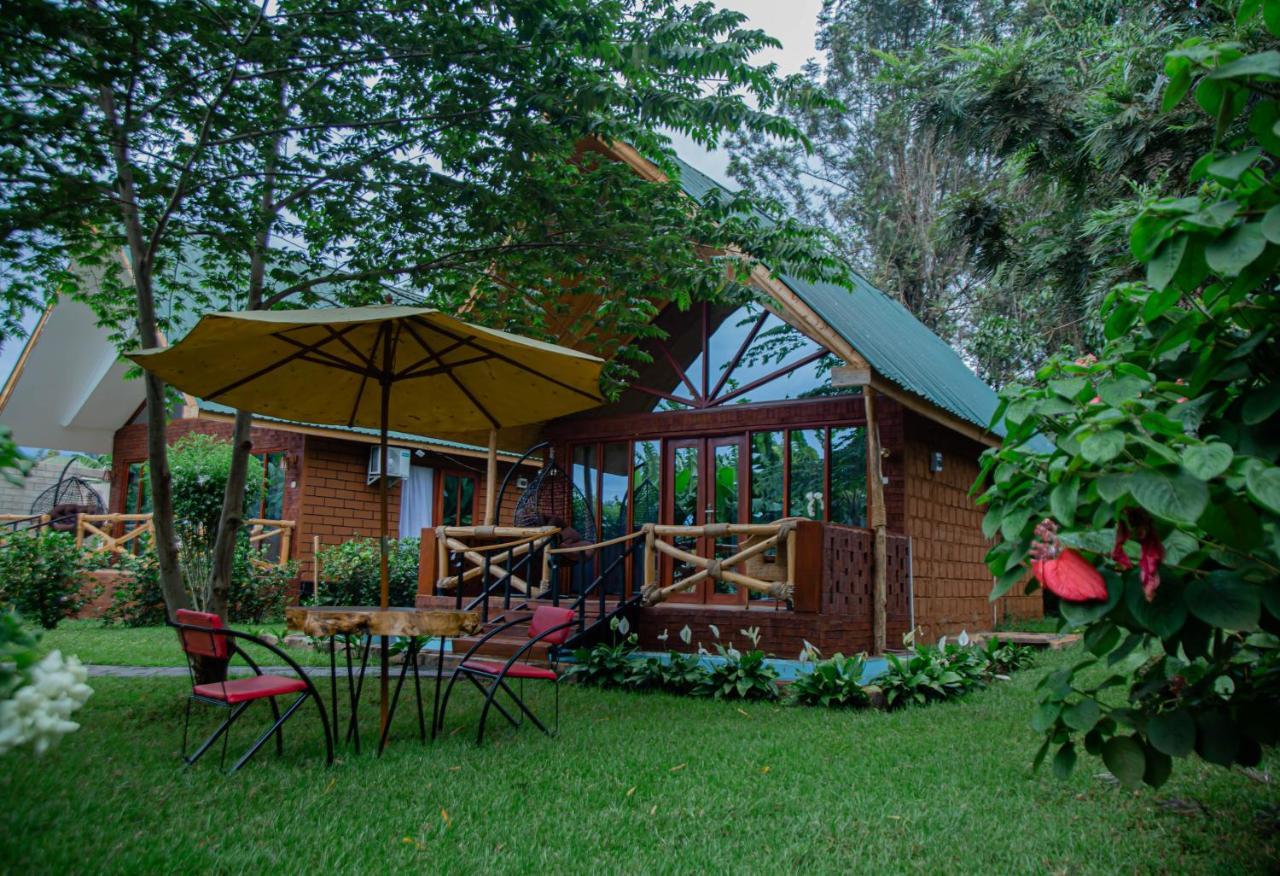 Shose Farmhouse Chalets & Campsite Moshi Buitenkant foto