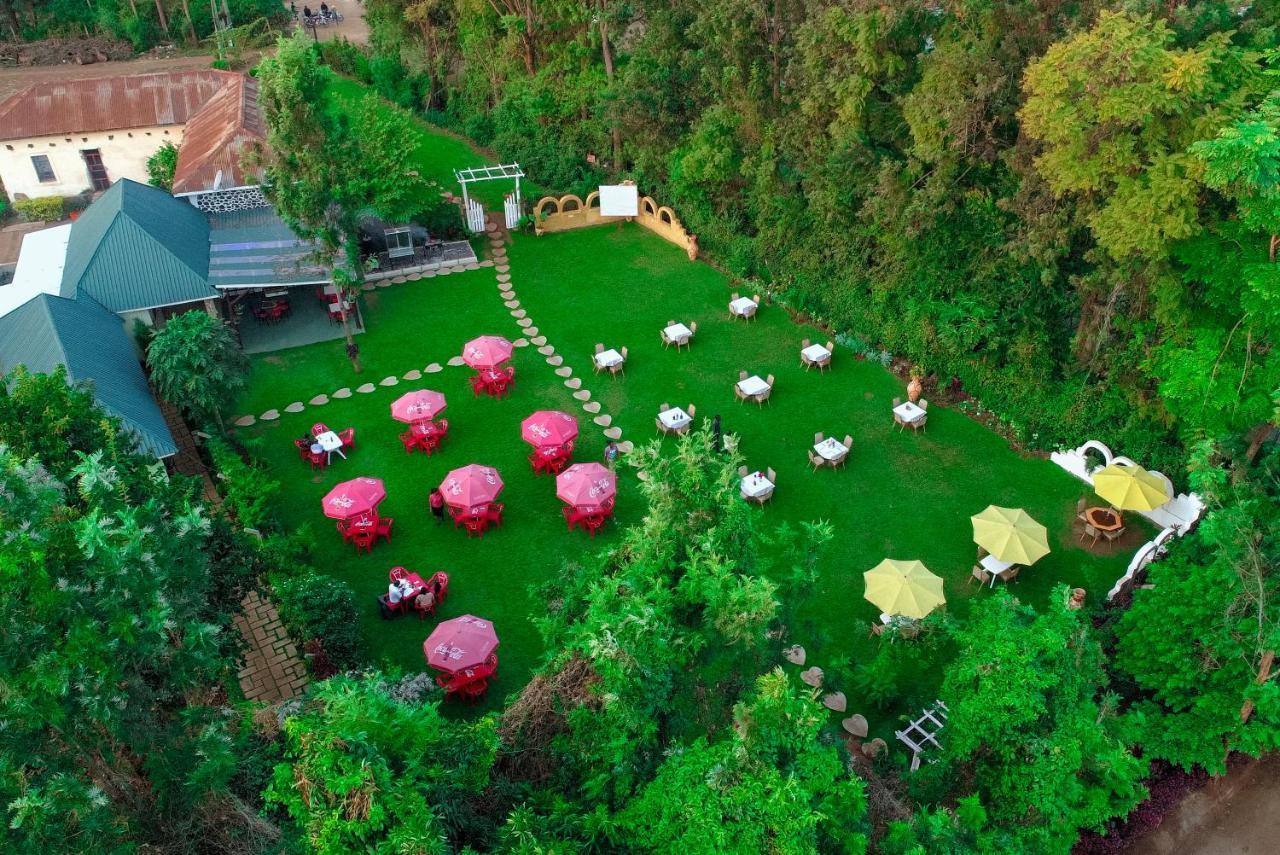 Shose Farmhouse Chalets & Campsite Moshi Buitenkant foto