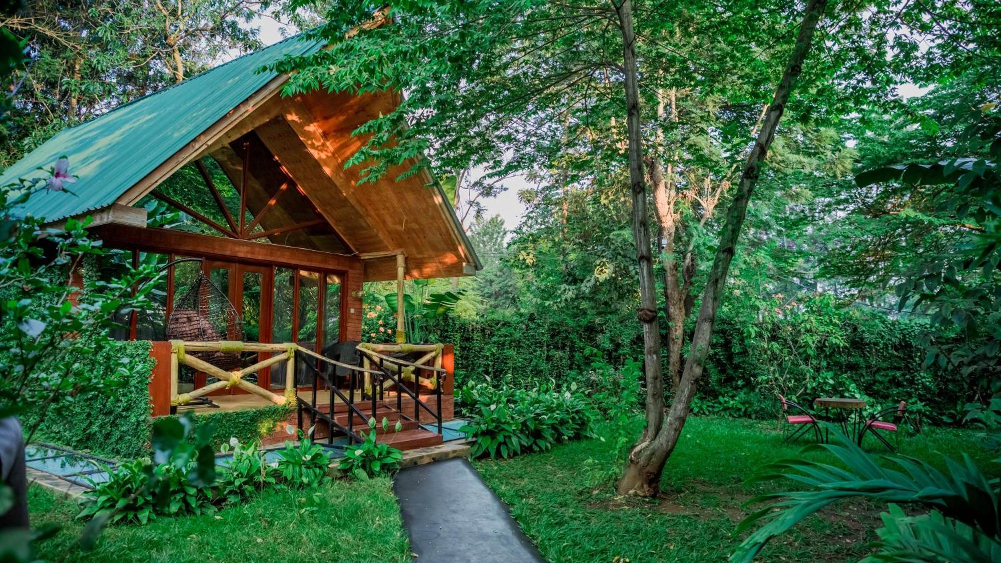 Shose Farmhouse Chalets & Campsite Moshi Buitenkant foto