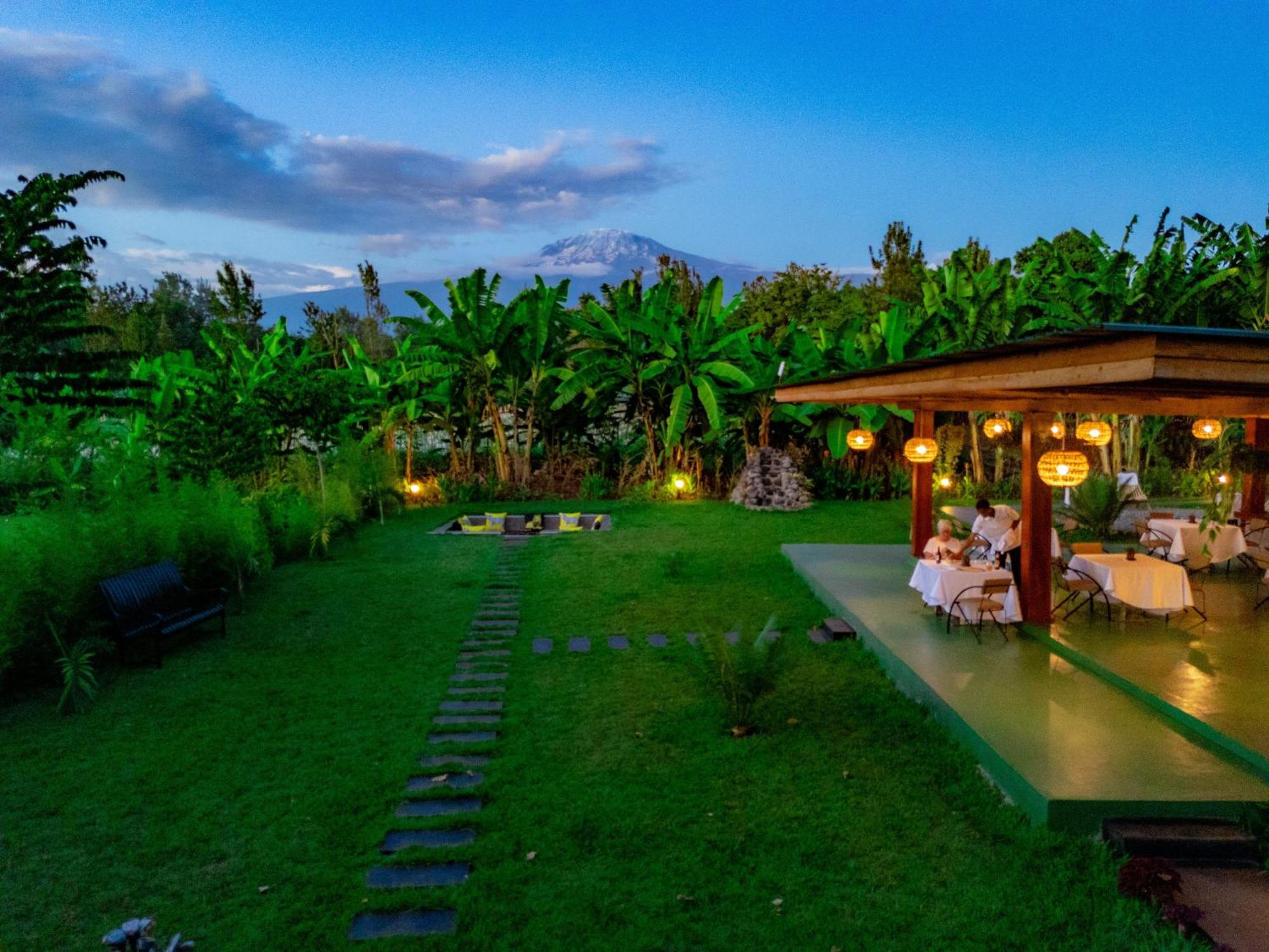Shose Farmhouse Chalets & Campsite Moshi Buitenkant foto