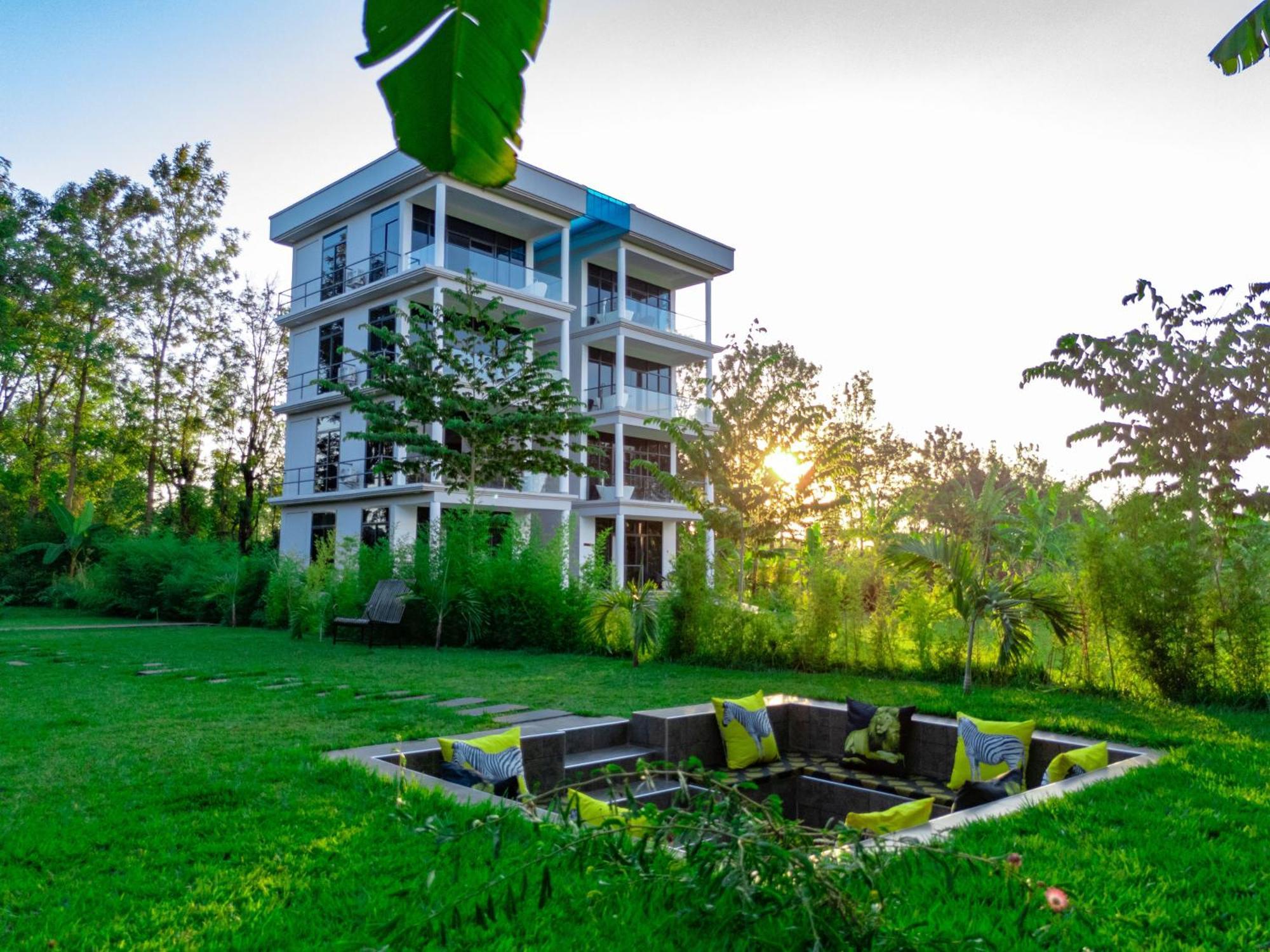 Shose Farmhouse Chalets & Campsite Moshi Buitenkant foto